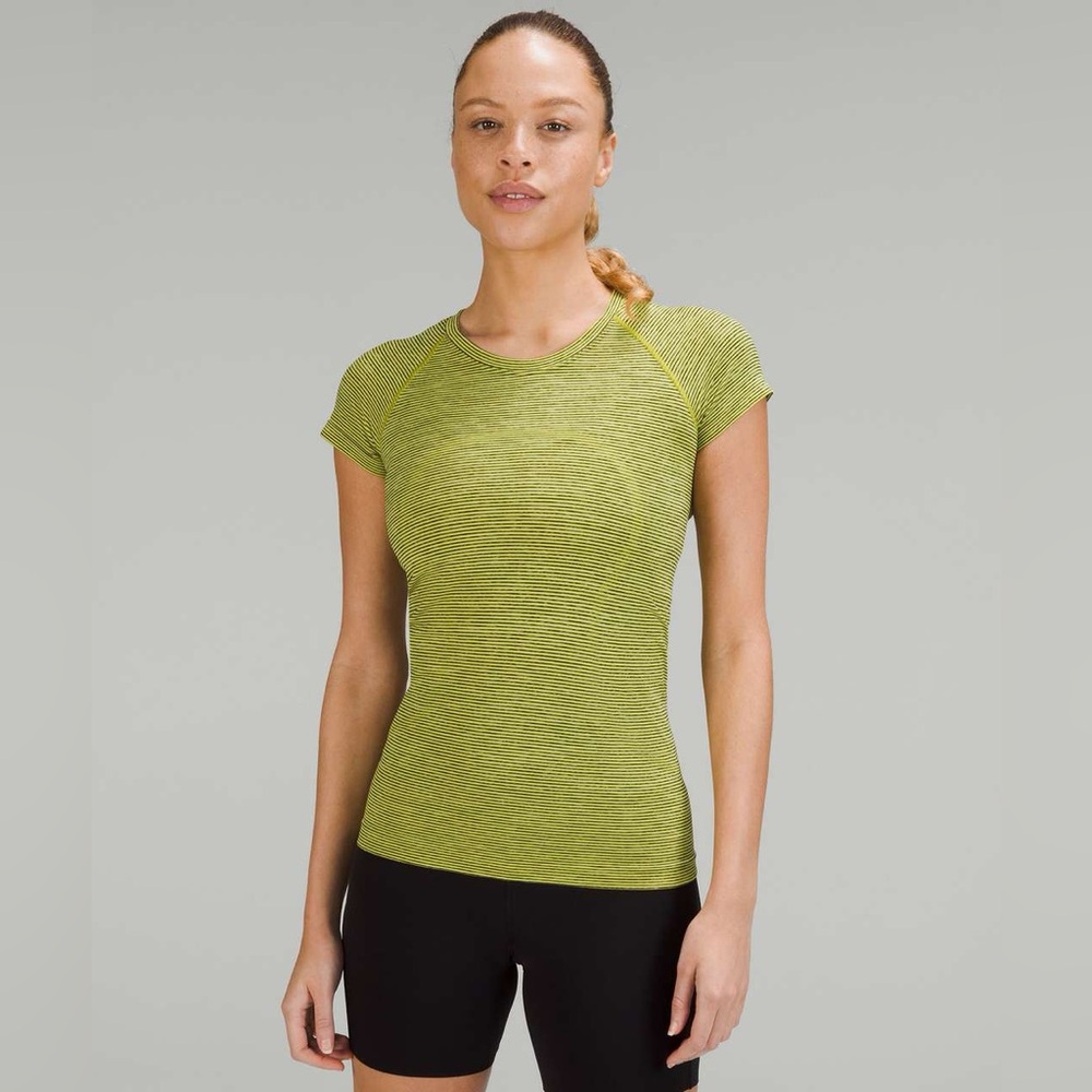 Lululemon Swiftly Tech Short Sleeve Shirt 2.0 Sonic Yellow Size 4